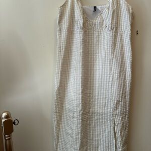 H&M Divided Beige Striped Dress